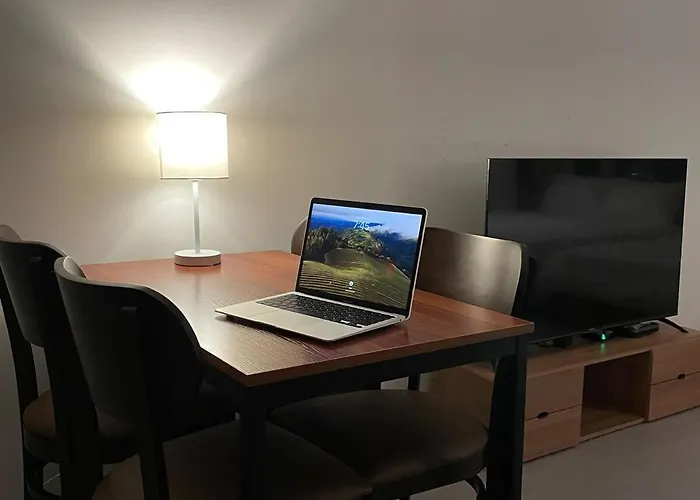 Warm House 10Sec From Gangnam Station