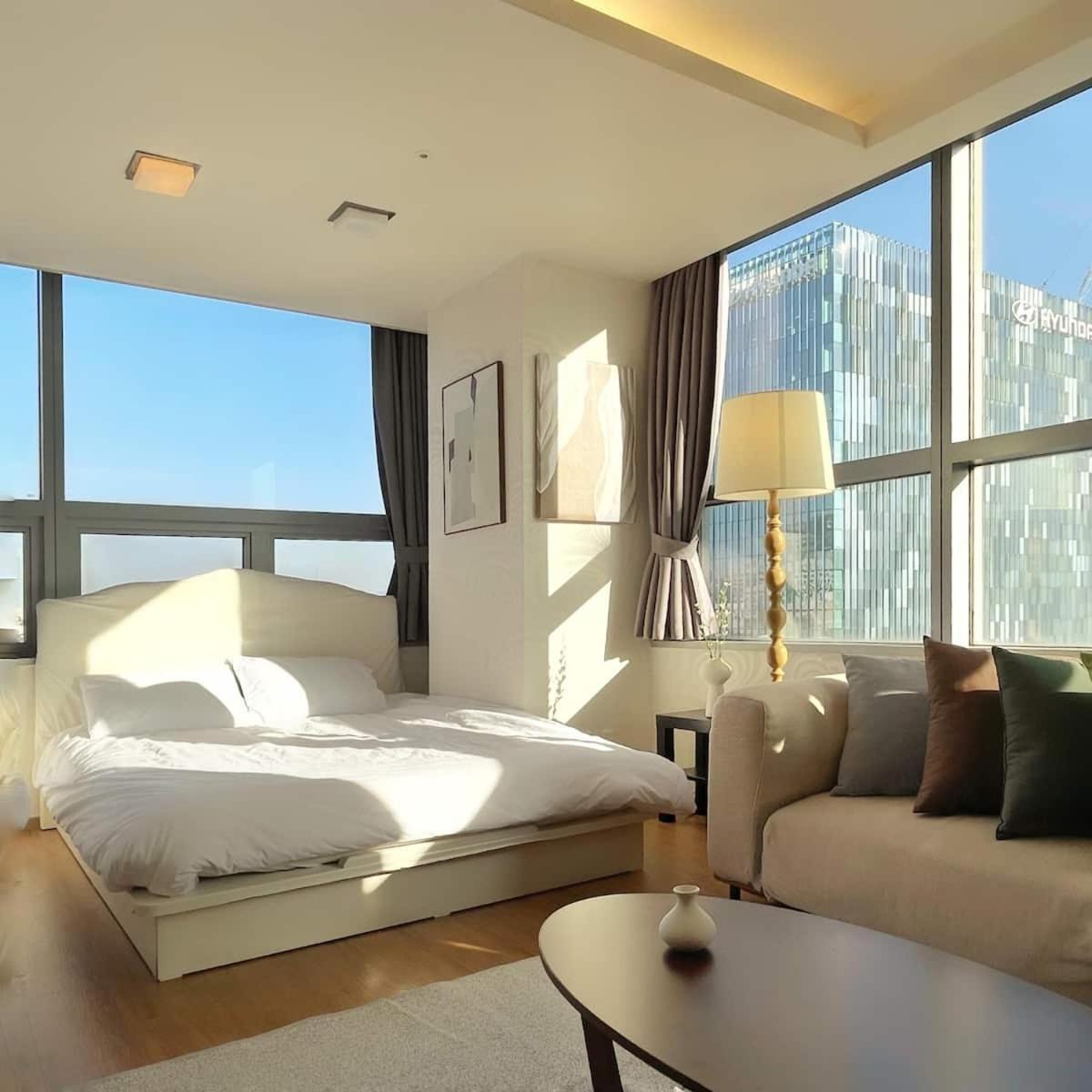 Warm House 10sec From Gangnam Station 首尔